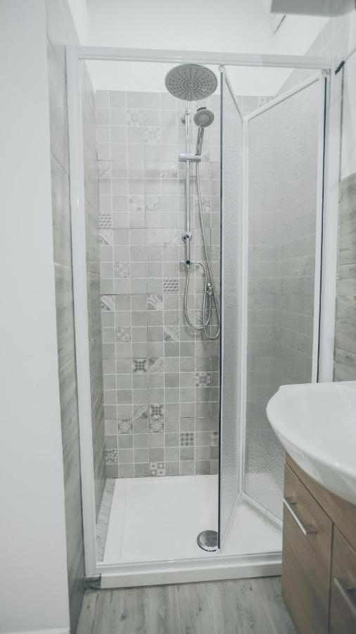 Cortile Oliva Apartment คาตาเนีย ภายนอก รูปภาพ